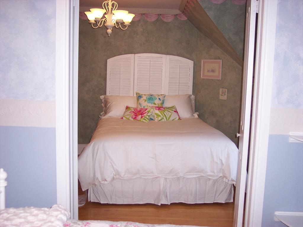 The Maples Bed And Breafast Hotel Angus Quarto foto