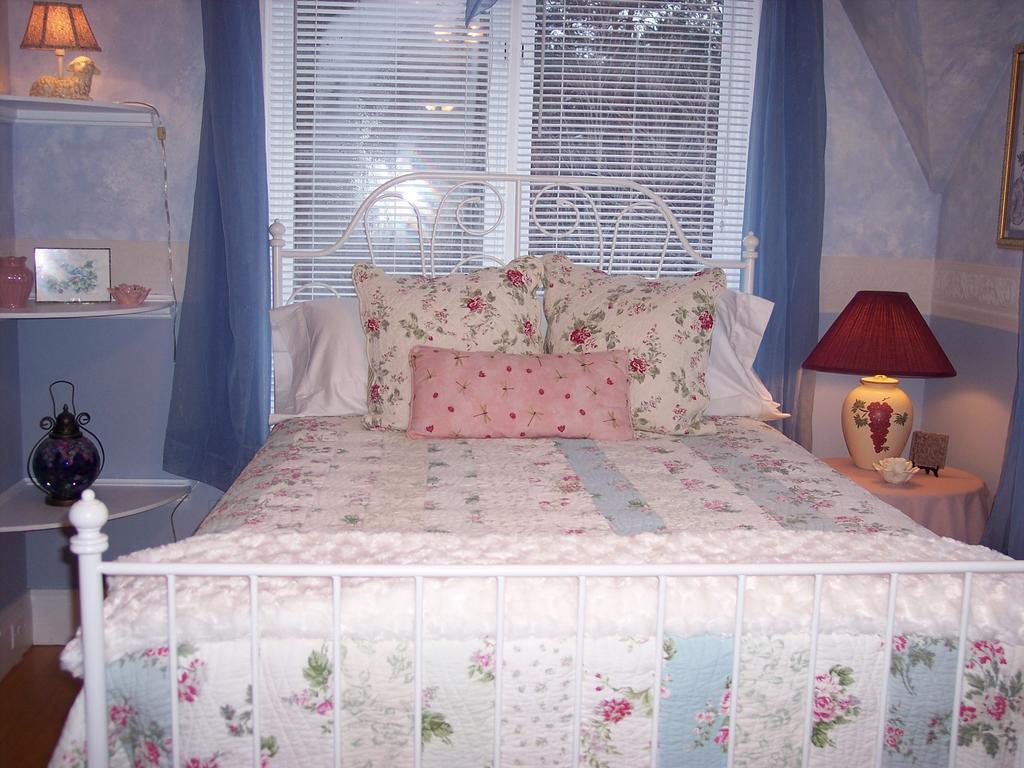 The Maples Bed And Breafast Hotel Angus Quarto foto